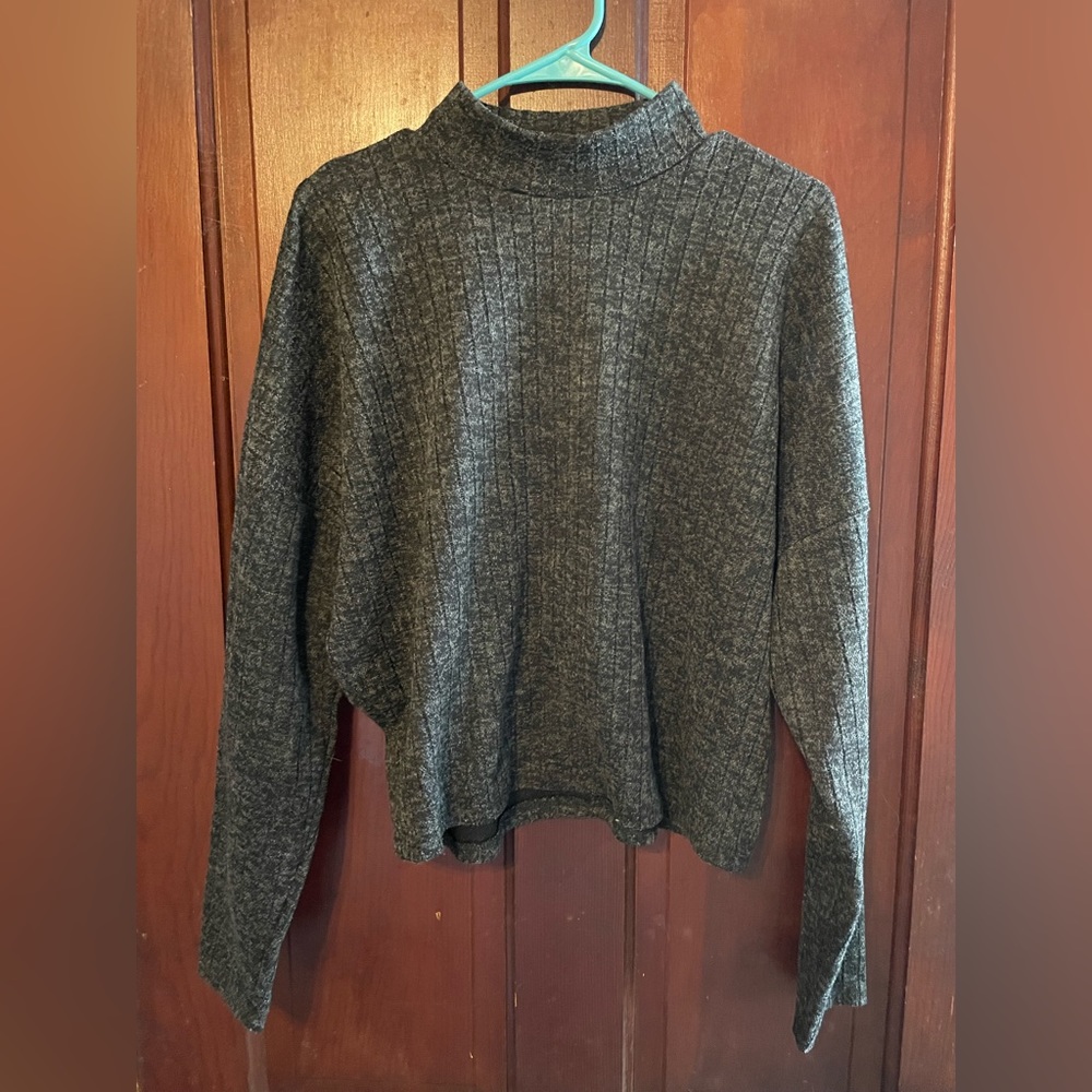 Forever 21 dark heather gray ribbed mock neck sweater. Size large.